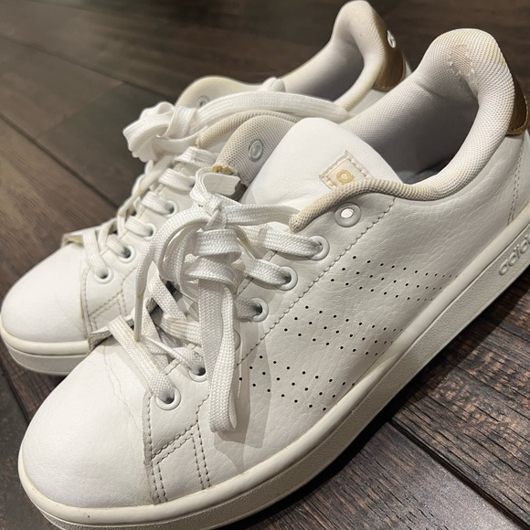 Adidas Cloud Foam Sneakers - Picture 2 of 3